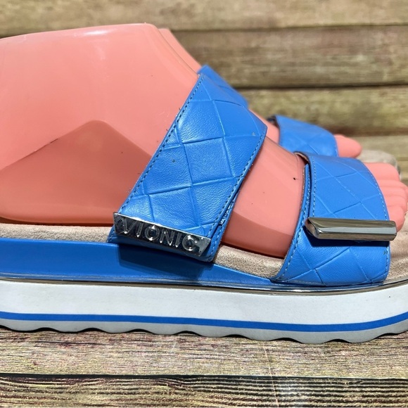 Vionic Women's Blue and Tan Sandals - Picture 4 of 9